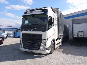 VOLVO Ťahač - 3