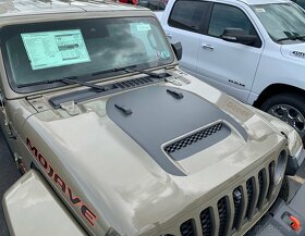 Jeep Gladiator nalepka na kapotu - 3