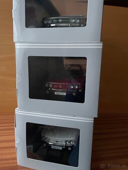 1:18 Tatra 613 - Triple9 - 3