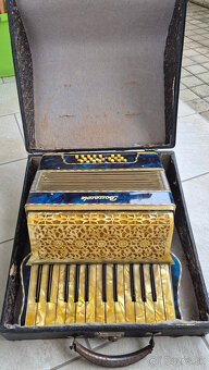 Starožitné veci - 3