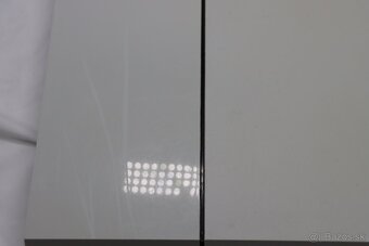 PS4 CUH-1116A biela + biely ovládač + káble - 3