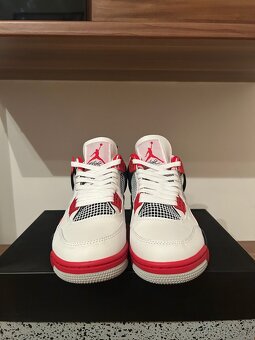 Jordan 4 Retro Fire Red - 3