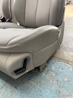 Sedadla Mercedes-Benz W211 sedan facelift - 3