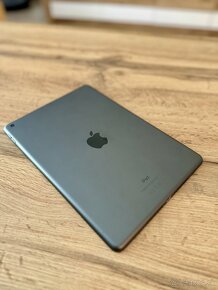 iPad 10.2 128GB WiFi Vesmírne Sivý 2019 - 3