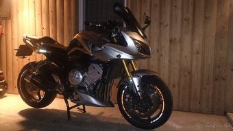 Yamaha Fz1 Fazer REZERVOVANA - 3