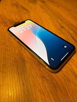 iPhone 11 Biely 64GB - 3