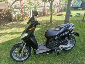 Aprilia sr 50 - 3