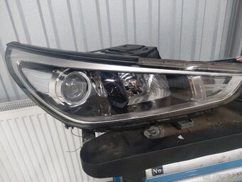Hyundai i30 Predné svetlá 92101-g4020 . 92102-g4020 - 3