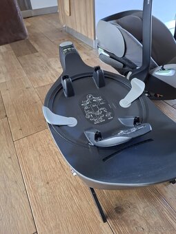 Cybex Cloud T-i size so základňou - 3
