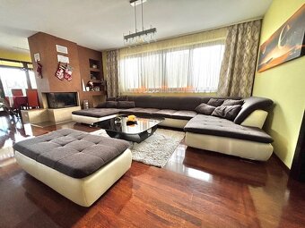 VEĽKÁ SEDACIA SÚPRAVA S TABURETKOU - 3