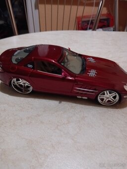 Predám Mercedes SLR McLaren 1:18 - 3