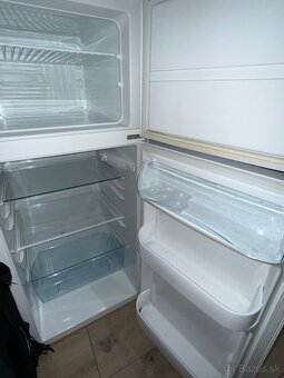 Predám chladničku Electrolux - 3