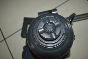 predam kvalitny original 12-t zdvihak IVECO - 3