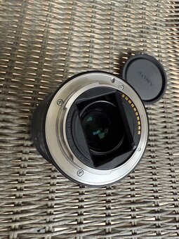 Sony 28/F2 FE - 3
