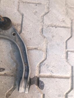 Horné rameno Audi Q7 - Pravá strana ( - 3