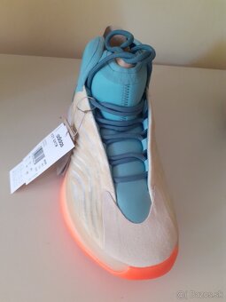ADIDAS YZY QNTM - 3
