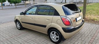 Predám Kia Rio 1.5 CRDI R.v 2009 - 3