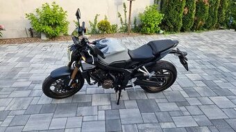 Honda CB650R - 3