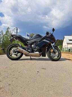 Honda CBR600F –21 xxx km, nová STK + pneu - 3