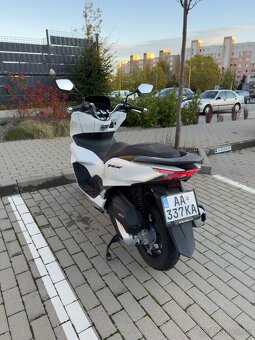 Honda PCX 2023 - 3