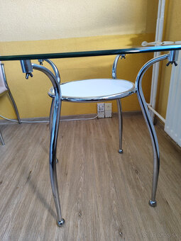 sklenený okrúhly jedálenský  stôl - 3