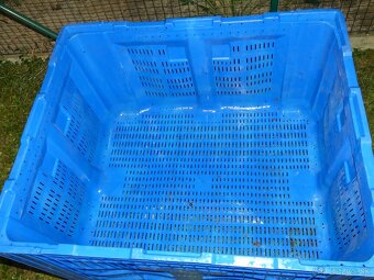 plastovy Big box 120x100x78 cm perforovany 4 nohy modry - 3