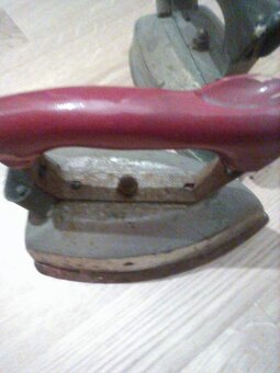 retro žehličky - 3