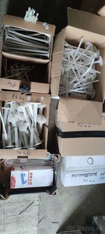 Kotvy a zátky EPS - 3