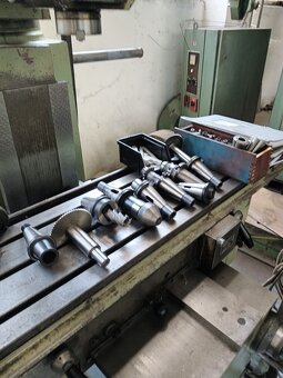 Frezka nastrojarska typ FNK25A, TOS - 3