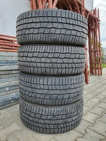 Continental ContiWinterContact 245/40 R19 - 3