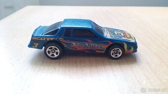 Hot Wheels autíčka (vybalené - USA, Japonsko) - 3