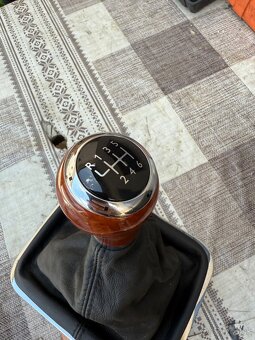 Predam uplne novu original paku na vw touareg 7l - 3