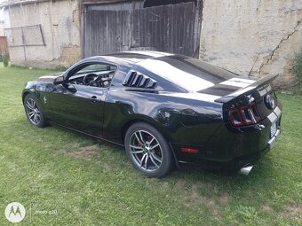 Ford Mustang - 3