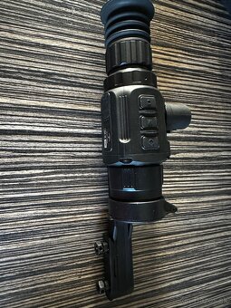 Termovizia Night Pearl FOX 35 HUNT termovízny zameriavač - 3