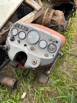 Predám komplet panel prístrojovky na Zetor major - 3