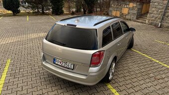 Opel Astra H Combi - 3