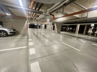 Garážové parkovanie na prenájom - 3