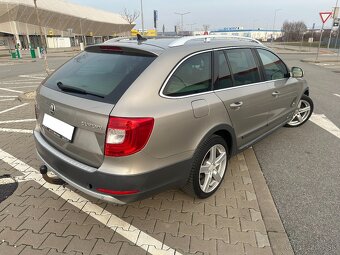 Škoda Superb Combi II 2015 po FL | 1.8TSI - 3