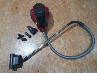 Podlahový vysávač Electrolux - 3