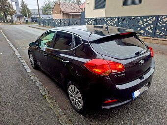 Kia Ceed 1.6 GDI 99kw Benzín 2014 Exclusive - 3