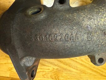 VYFUKOVE POTRUBIE JEEP CHEROKEE HEMI 7,4 V8 - 3