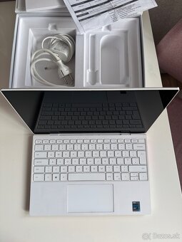 Dell XPS13 9310 - i7 4-core, 16GB DDR4, 1TB NVMe, UHD4K - 3