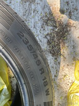 235/45 R18 letne - 3