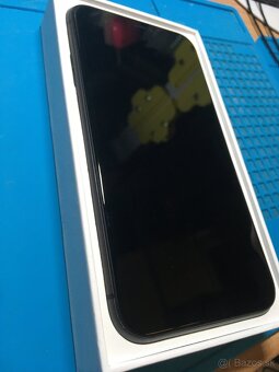 Apple iPhone 11 64GB black 100% batéria - 3