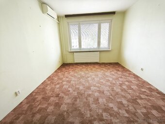 Predaj štvorizbový byt v dobrej lokalite pri parku - 3