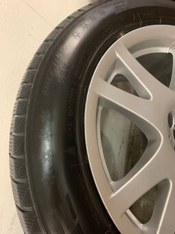 Mercedes 4x elektrony + 4x zimne gumy   17 235/55R17 - 3