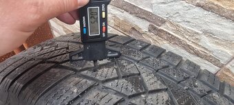 Predam 2xzimné pneumatiky Continental 215/65 r17 M+S - 3