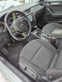 Predám Octavia3 - 3