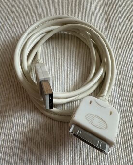 iPad (3. generácia) Cellular (4G) - 3