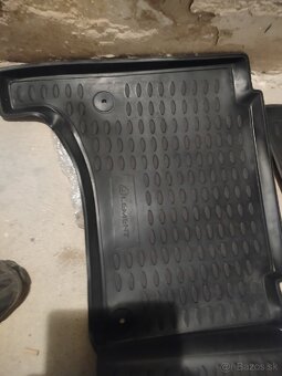 Gumené rohože do Touareg 7L. - 3